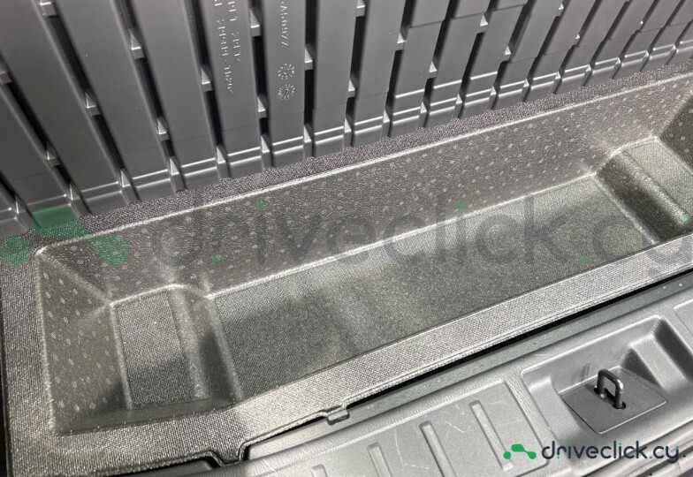 Mitsubishi Outlander Черный