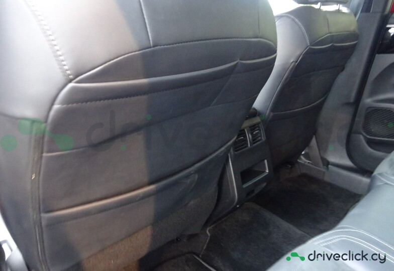 Mitsubishi Outlander Красный