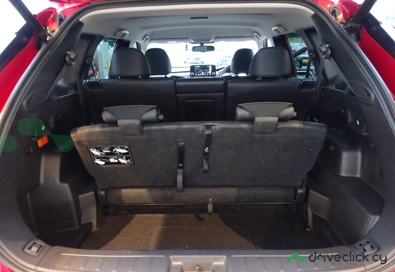 Mitsubishi Outlander Красный