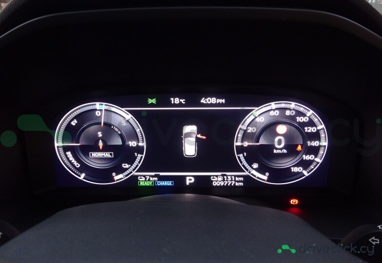 Mitsubishi Outlander Красный