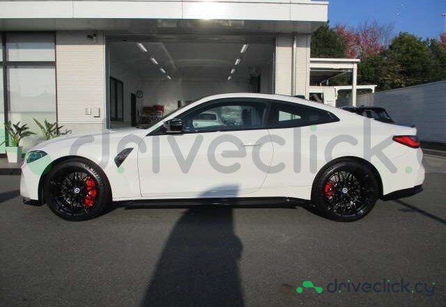 BMW M4 White