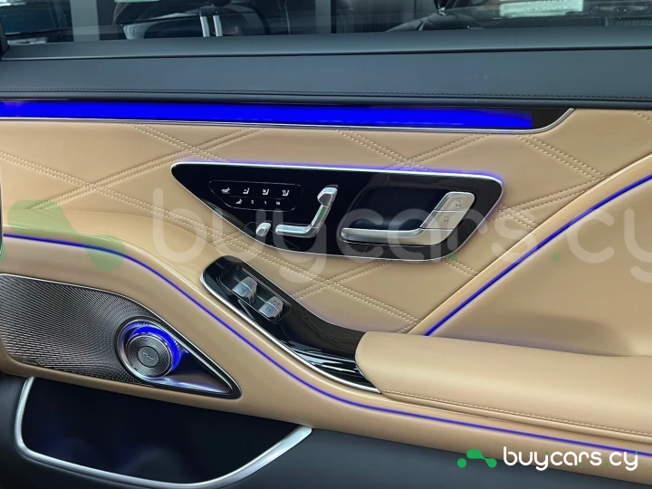 Mercedes S class Бежевый