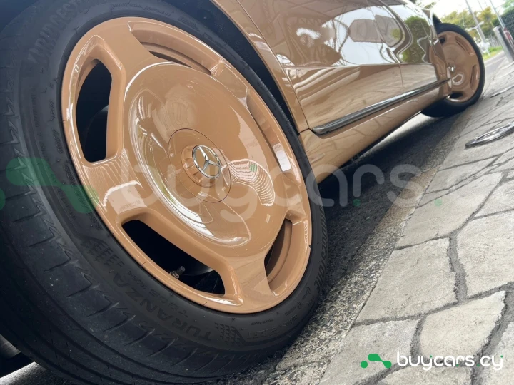 Mercedes S class Бежевый