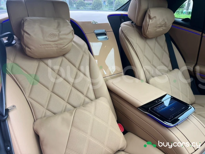 Mercedes S class Бежевый