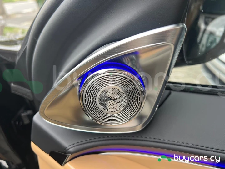 Mercedes S class Бежевый