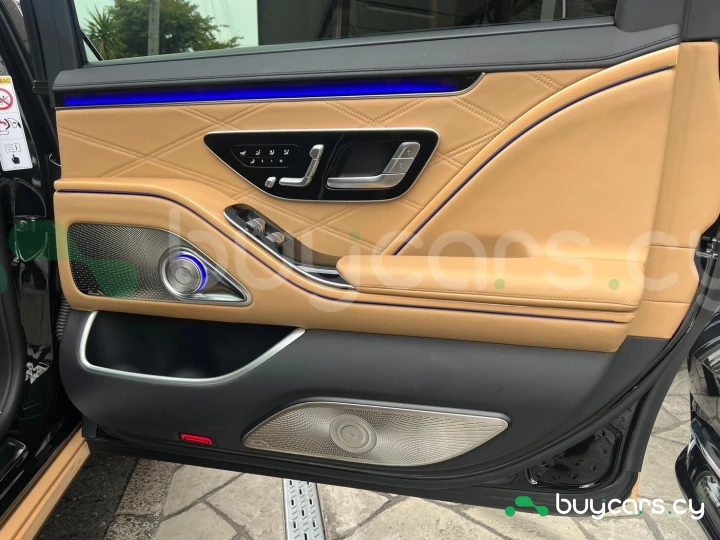 Mercedes S class Бежевый