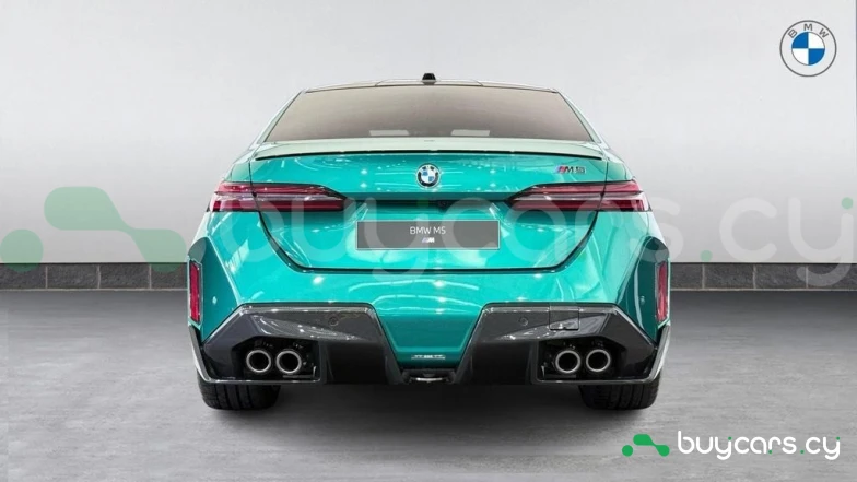 BMW M5 Turquoise