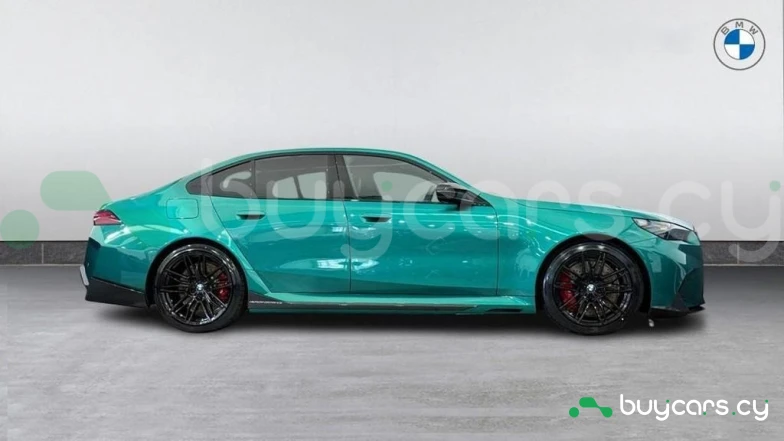 BMW M5 Turquoise