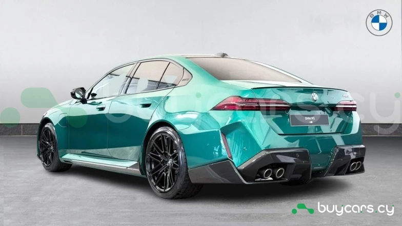 BMW M5 Turquoise