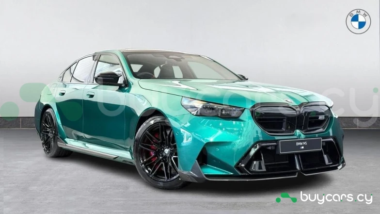 BMW M5 Turquoise