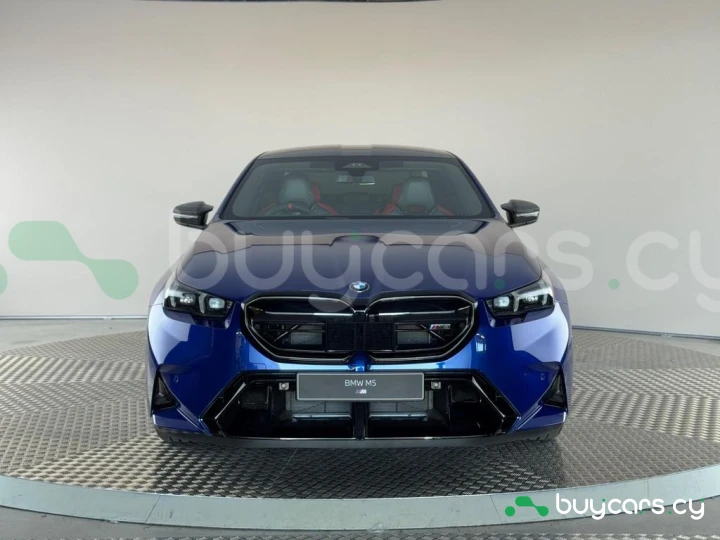 BMW M5 Синий