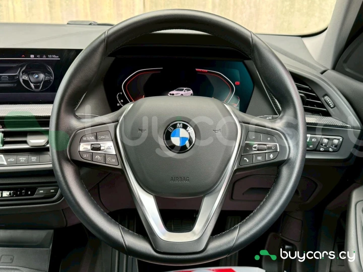 BMW 1 series Белый