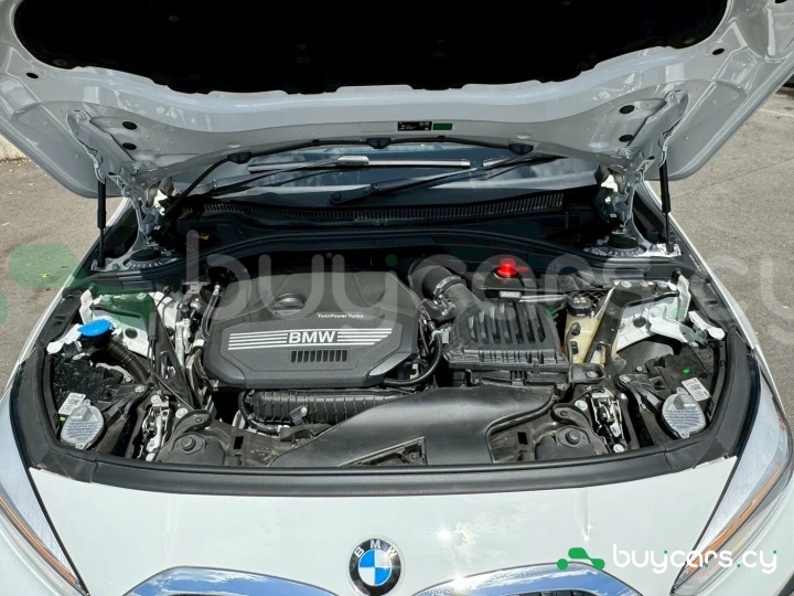 BMW 1 series Белый