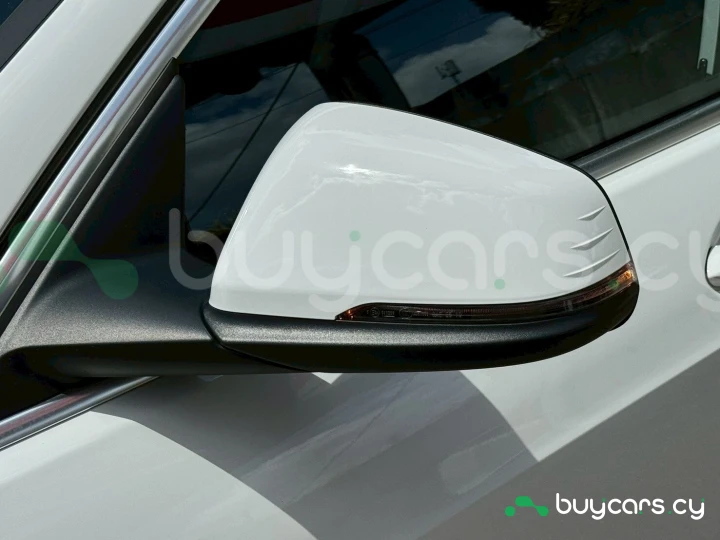 BMW 1 series Белый