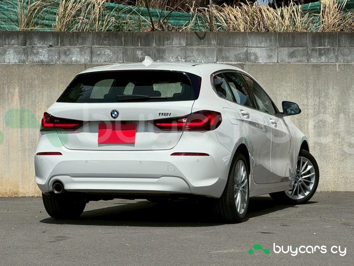BMW 1 series Белый