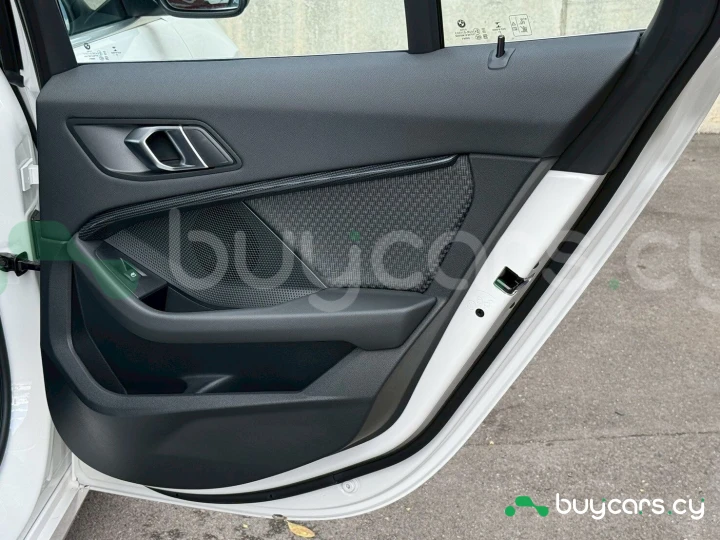 BMW 1 series Белый