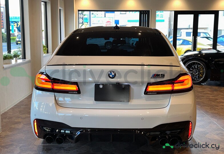 BMW M5 White