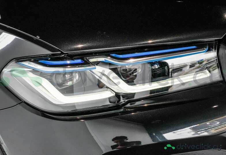 BMW M5 Black
