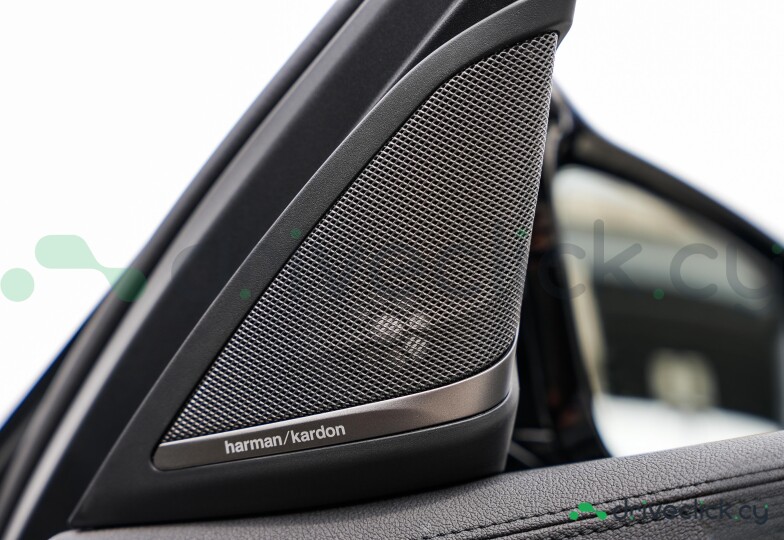 BMW M5 Black