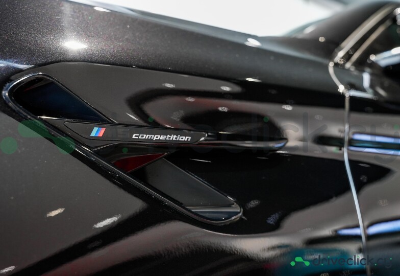 BMW M5 Black