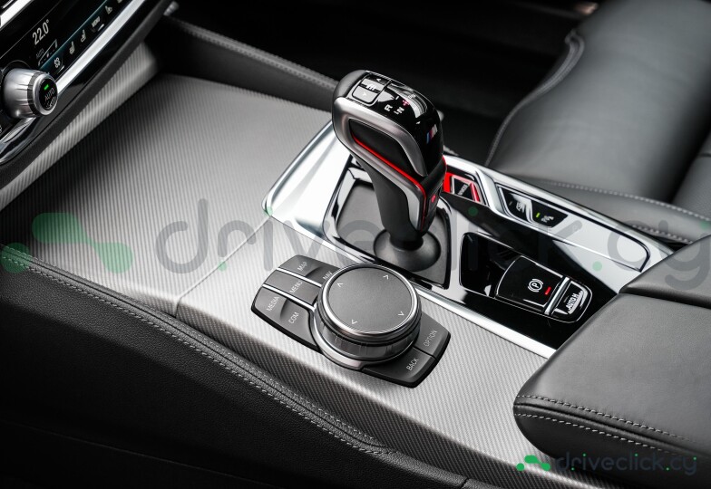 BMW M5 Black