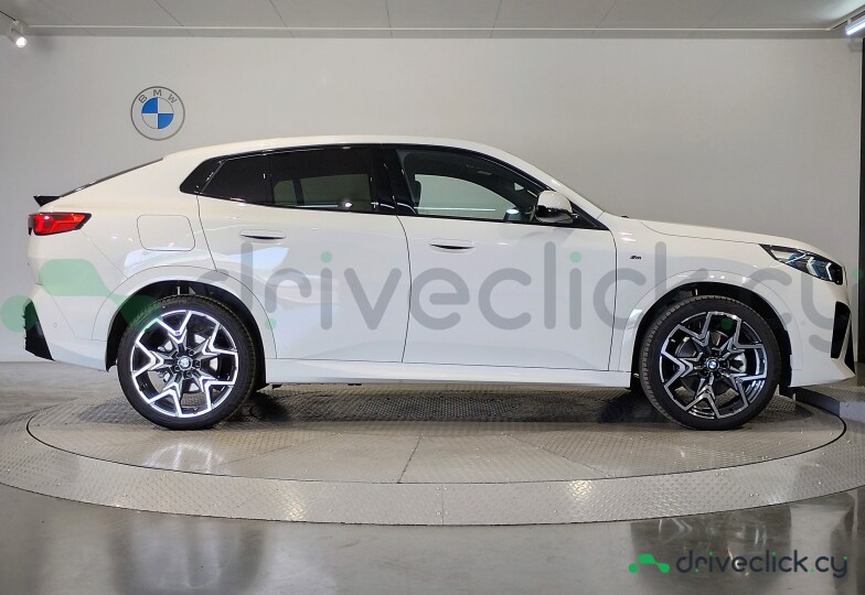 BMW X2 White