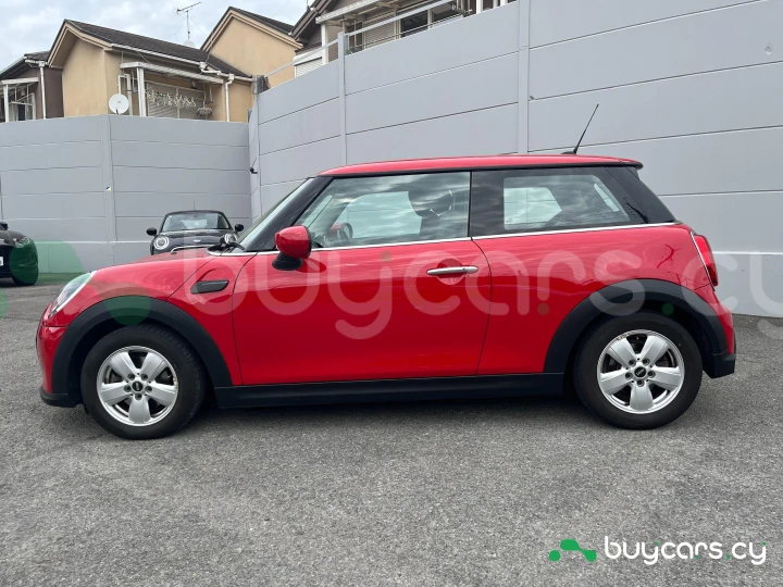 Mini Hatch Red