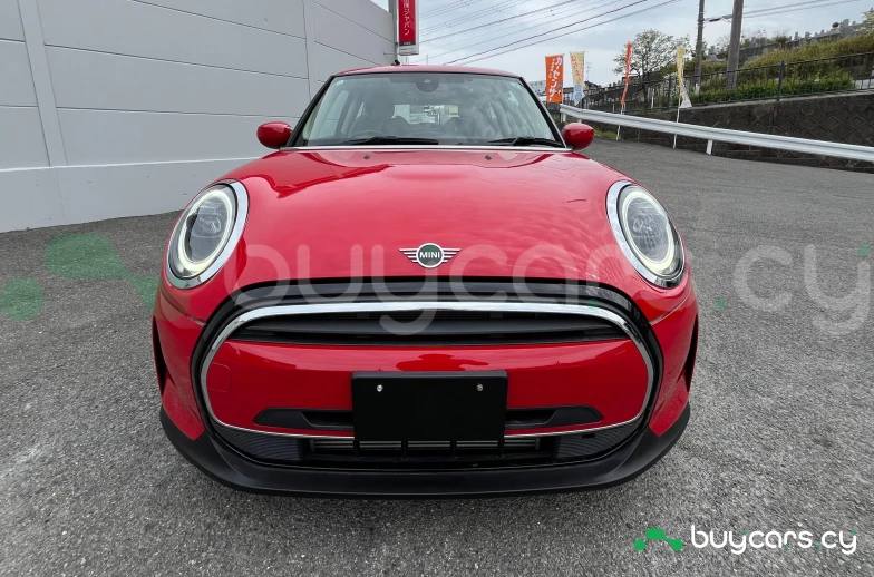 Mini Hatch Red