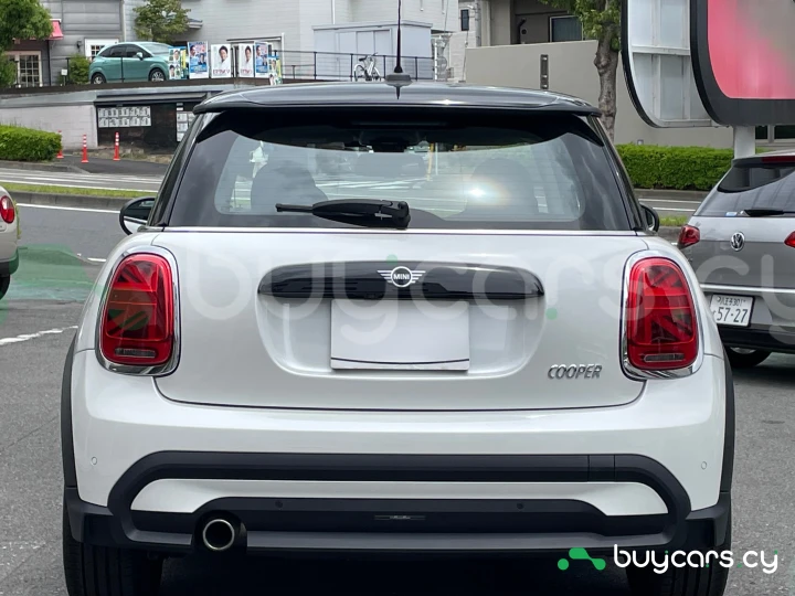 Mini Hatch White