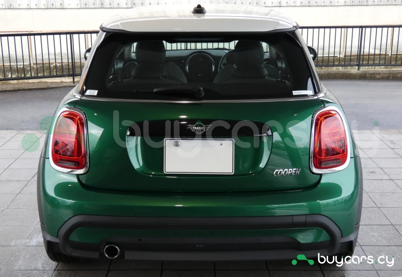 Mini Hatch Green