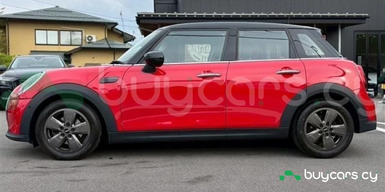 Mini Hatch Red