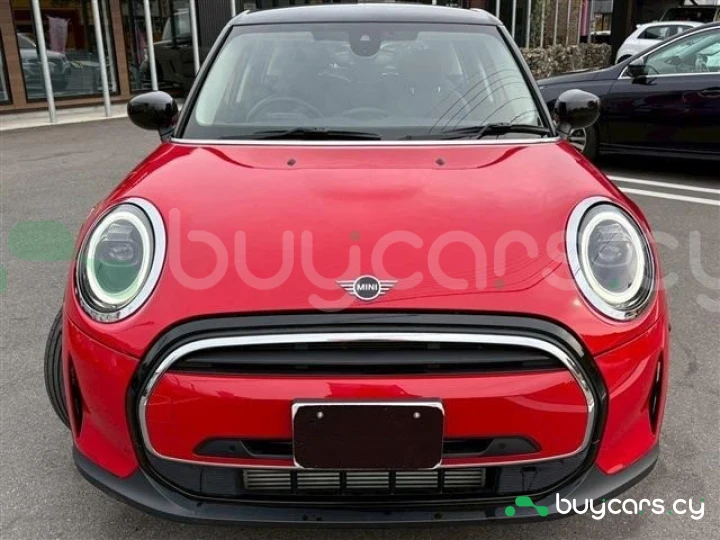Mini Hatch Red
