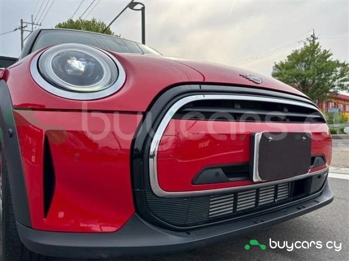 Mini Hatch Red