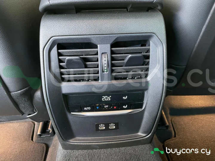 BMW 3 series Красный