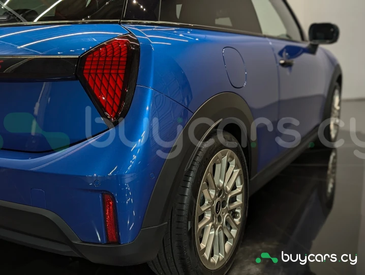 Mini Hatch Blue