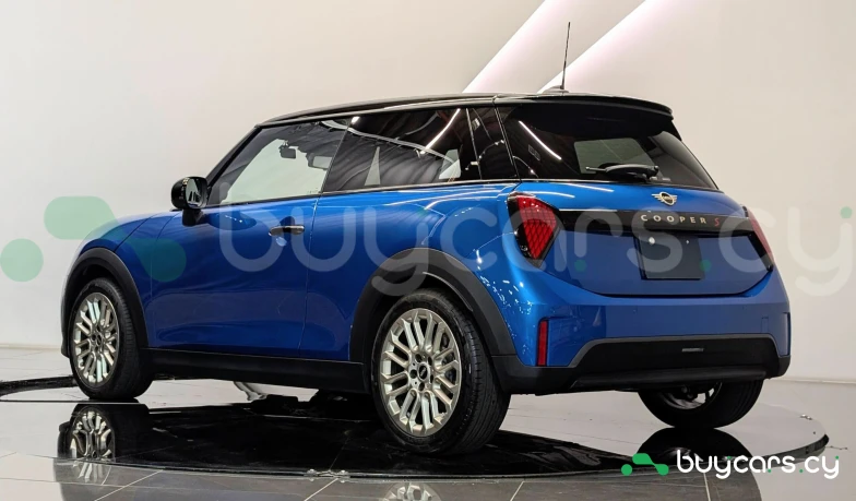 Mini Hatch Blue