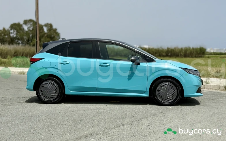 Nissan Note Бирюзовый