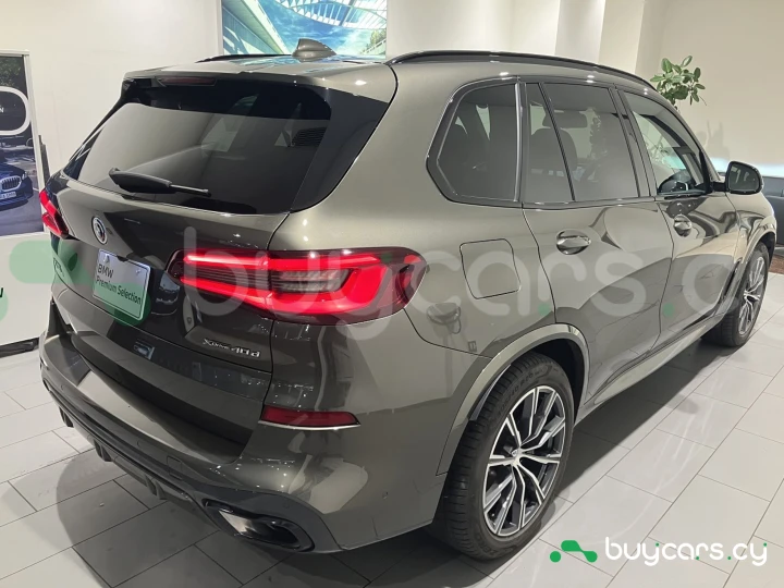 BMW X5 Серый