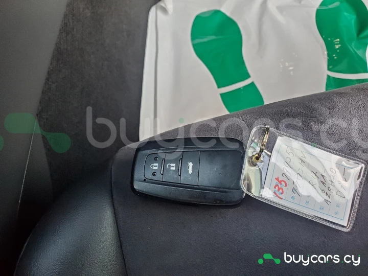 Toyota Crown Синий