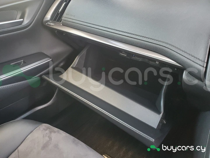 Toyota Crown Синий