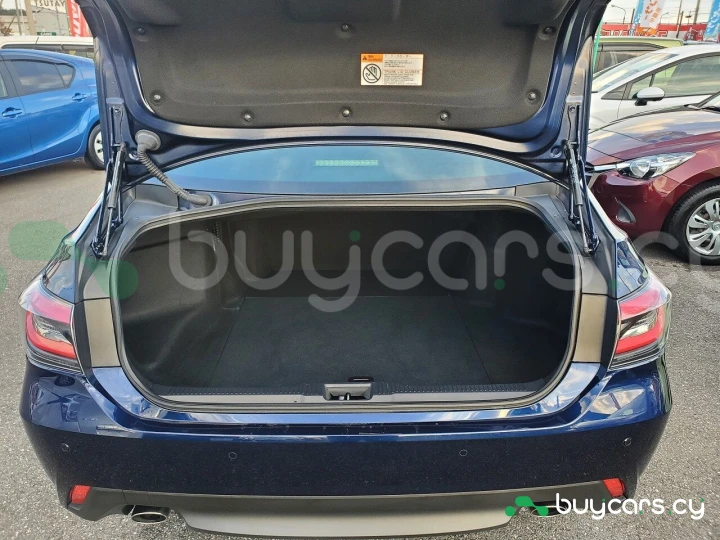 Toyota Crown Синий