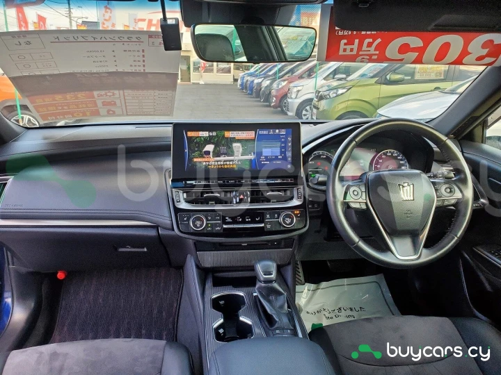 Toyota Crown Синий