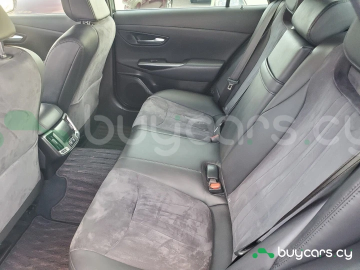 Toyota Crown Синий