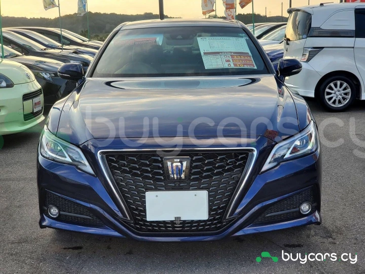 Toyota Crown Синий