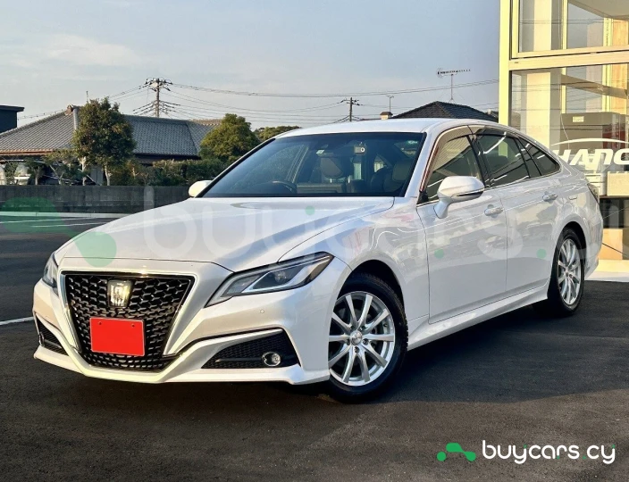 Toyota Crown Белый