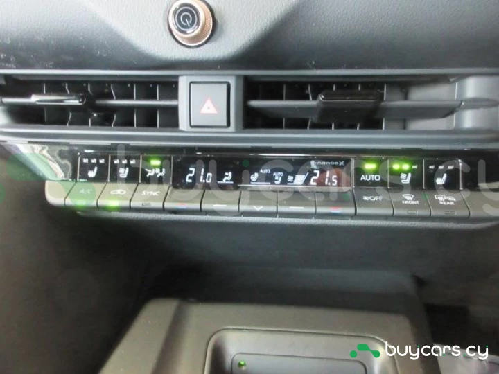 Toyota Crown Коричневый