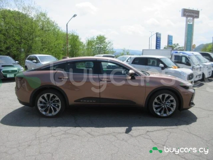 Toyota Crown Коричневый