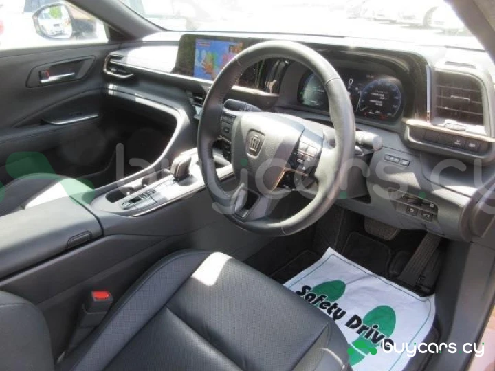 Toyota Crown Коричневый