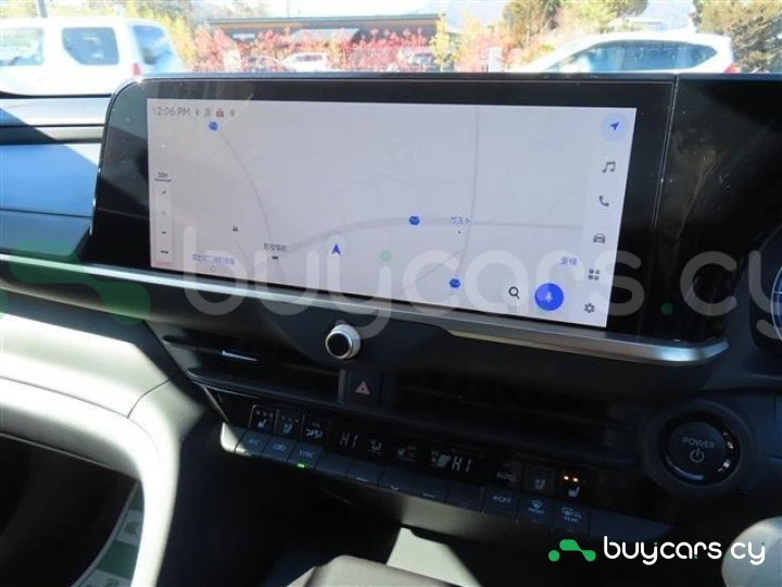 Toyota Crown Белый