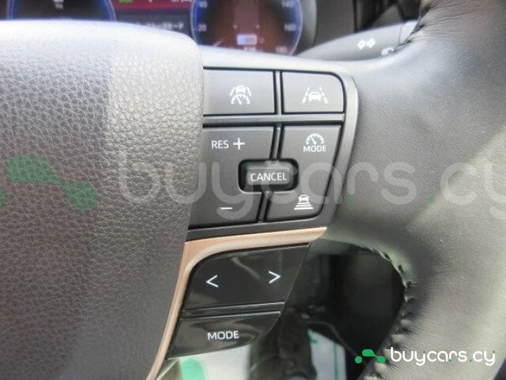 Toyota Crown Черный